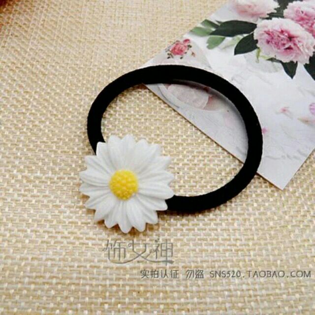 Kẹp tóc + dây buộc hoa cúc 5k, có sỉ