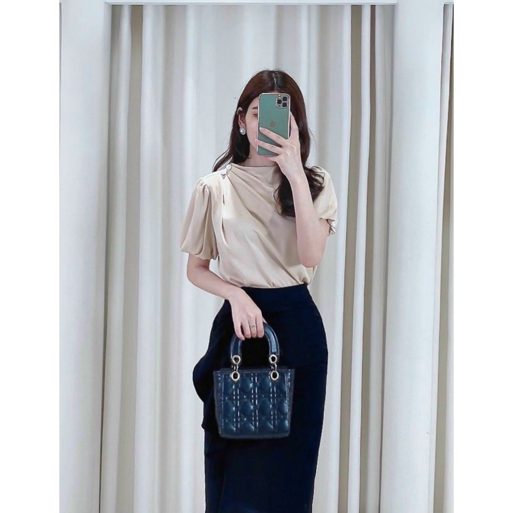 Áo tay bồng MAison de roem đính cúc ngọc vai E378