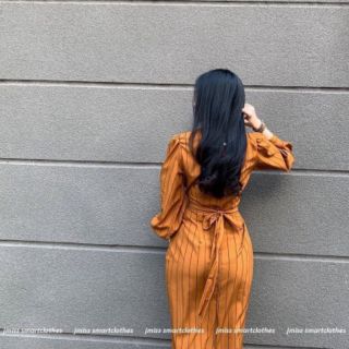 Đầm suông sơ mi sọc vàng nâu cột nơ eo