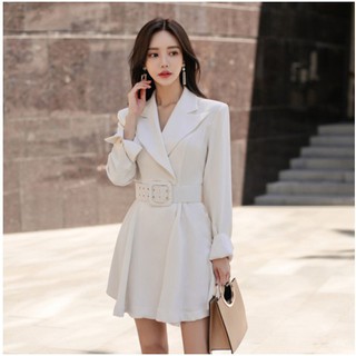 Đầm sơ mi trắng thanh lịch kèm thắt lưng