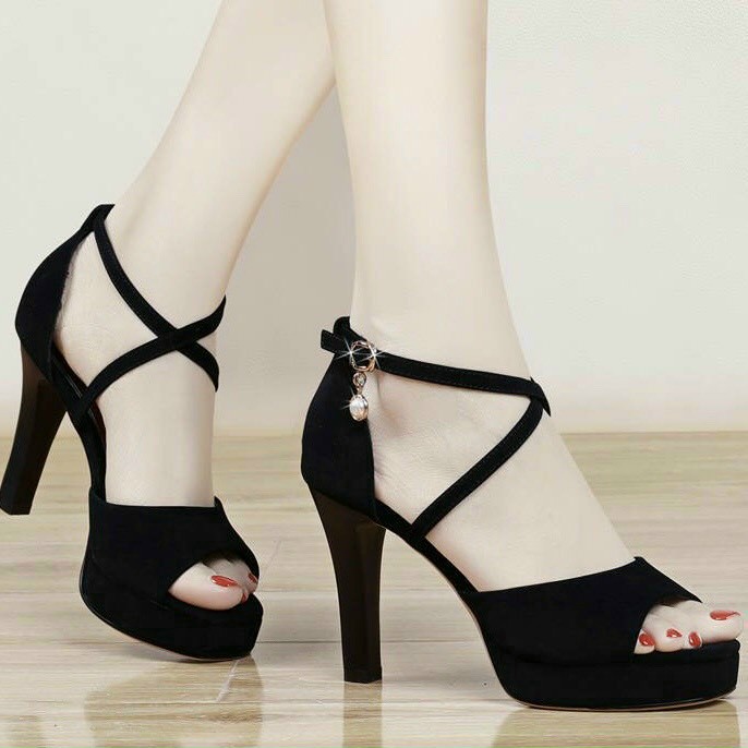 Giày cao gót 10 phân đế trụ vuông quay chéo Cao Cấp