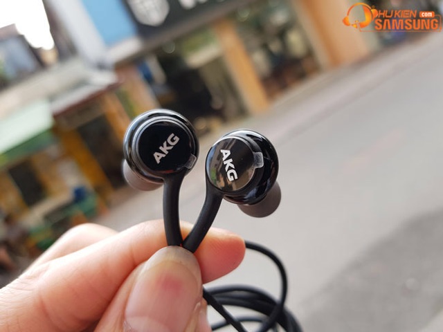 Tai nghe AKG S10 tai zin bóc máy chính hãng 100% , nghe không hay hoàn tiền