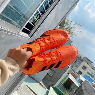 Giày đá bóng TF Nemeziz