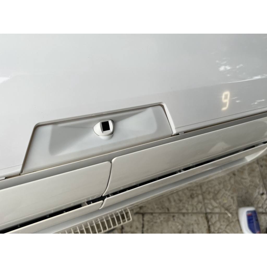Máy lạnh cũ Mitsubishi 2HP inverter Full chức năng R410A có mắt thần cảm biến màn hình hiển thị nhiệt độ