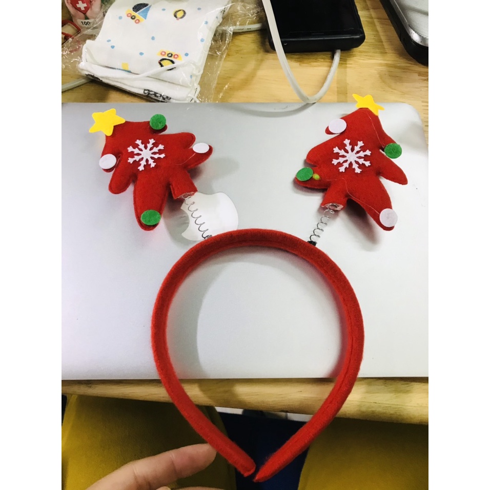 Băng đô hình ông già Noel dễ thương cho bé và người lớn - Dreamworld