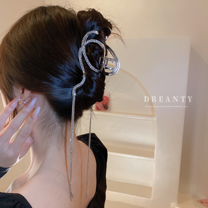 Kẹp Tóc Tua Rua Hình Cá Mập Đính Kim Cương Giả Thời Trang Cho Nữ