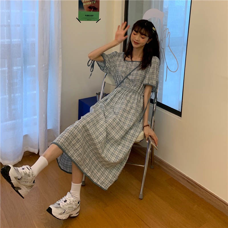 Temperament waist closing 2020 new summer women show thin bubble sleeve square neck French Plaid Dress Medium Length Skirt