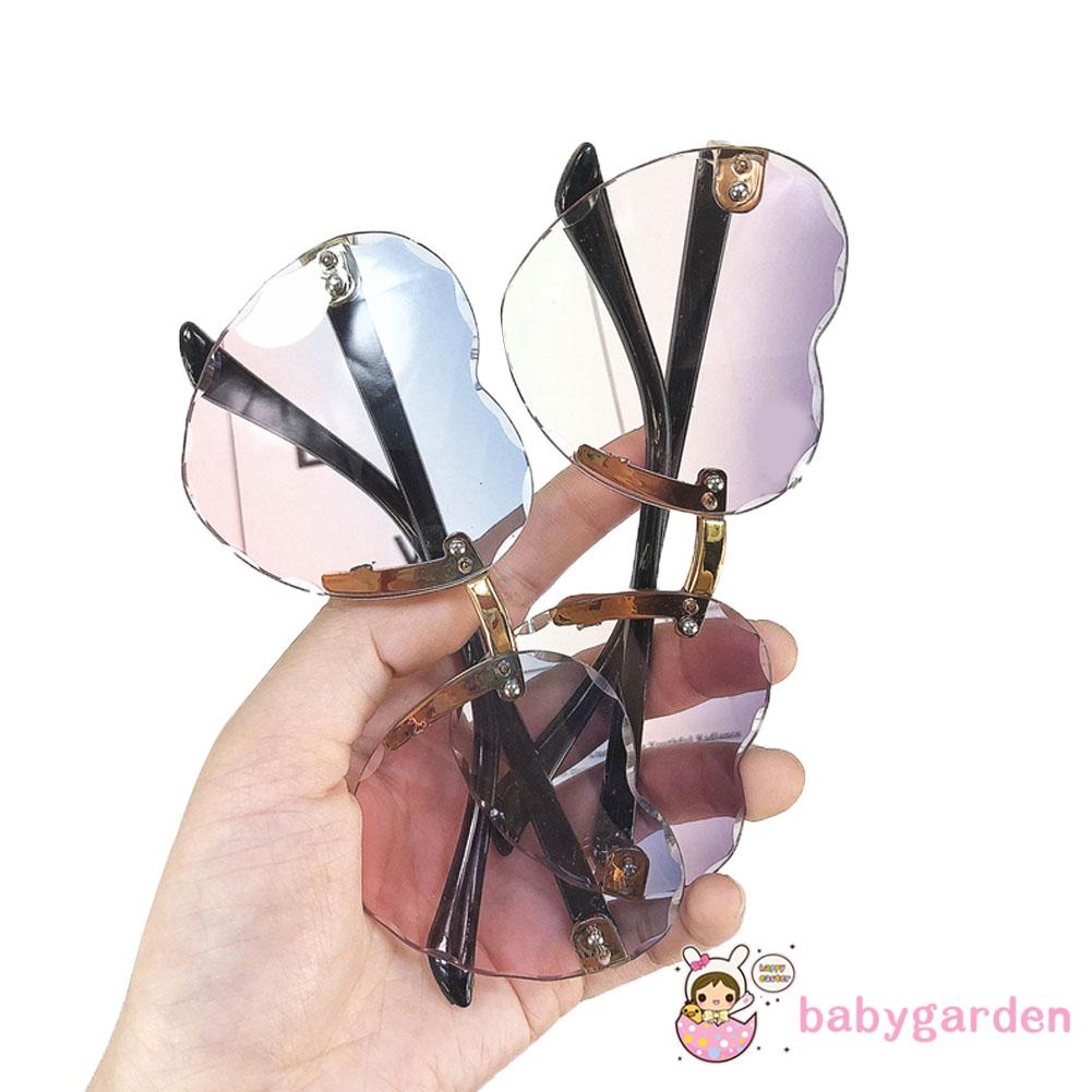 Kính Mát Mặt Hình Trái Tim Chống Tia Uv Cho Bé