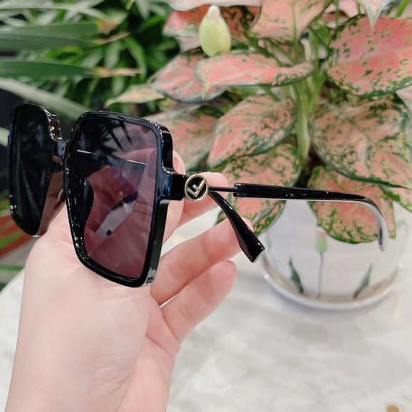 Kính Mát Hợp Kim Nam nữ FENDI Tròng Phân Cực Polarized | BigBuy360 - bigbuy360.vn