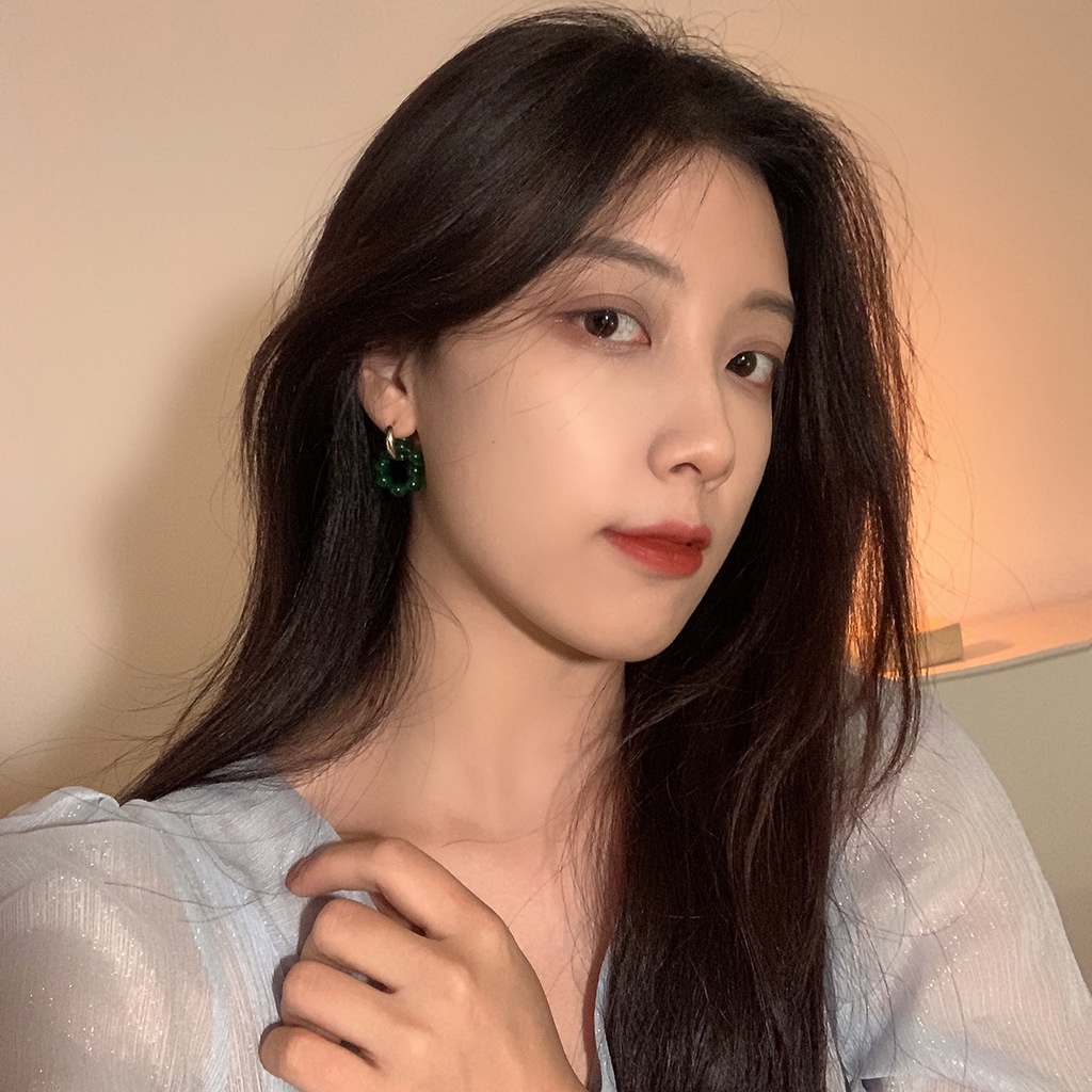 Khuyên tai tròn không đối xứng thời trang phong cách retro cá tính