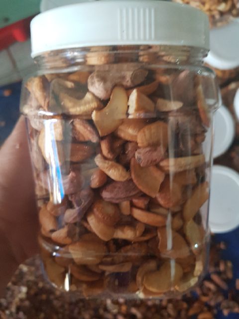 500gr HẠT DẺ+ 500GR ĐIỀU VỠ CỦA KHÁCH | BigBuy360 - bigbuy360.vn