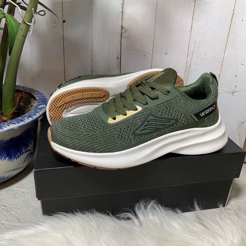 Giày sneaker thể thao nam rêu Wanno mới 2022 688