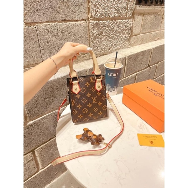 TÚI đeo chéo nữ Lệ Vi Đứng kèm móc trâu FREE SHIP size 18cm