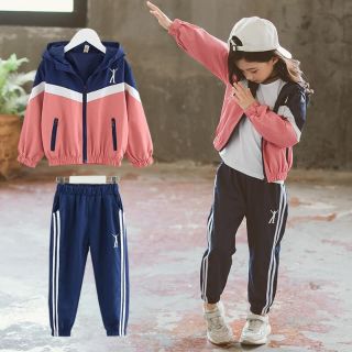 Bộ thể thao  bé gái