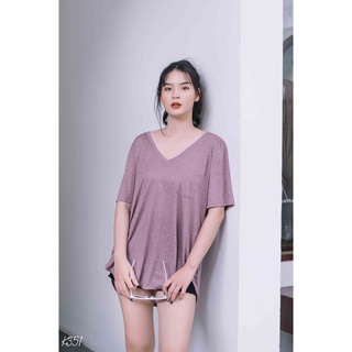 Áo thun nữ cộc tay ngắn dáng rộng, áo phông trơn cổ tim basic có xẻ tà hai bên, hàng VNXK VFashion K351