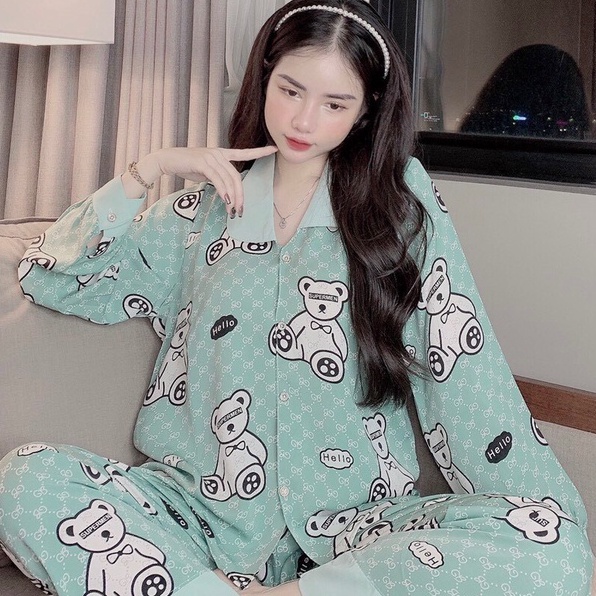Bộ đồ ngủ pijama nữ tay dài quần dài chất lụa Kate Thái mềm mịn họa tiết gấu trắng super nền xanh đáng yêu