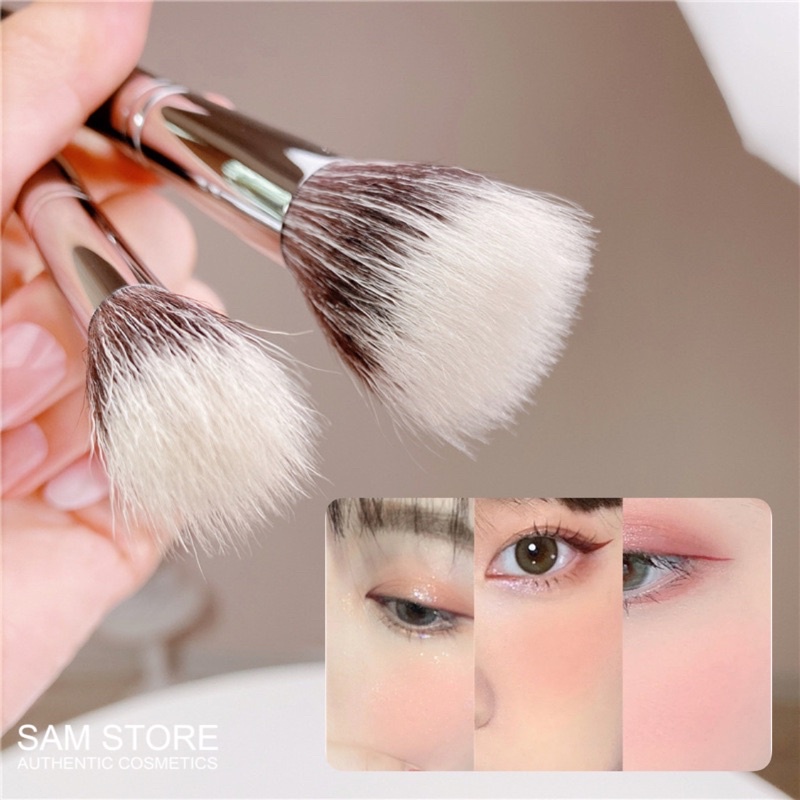 Cọ má hồng lông thưa cao cấp với thiết kế đặc biệt giúp đánh má tự nhiên ửng hồng không lo bị bết
