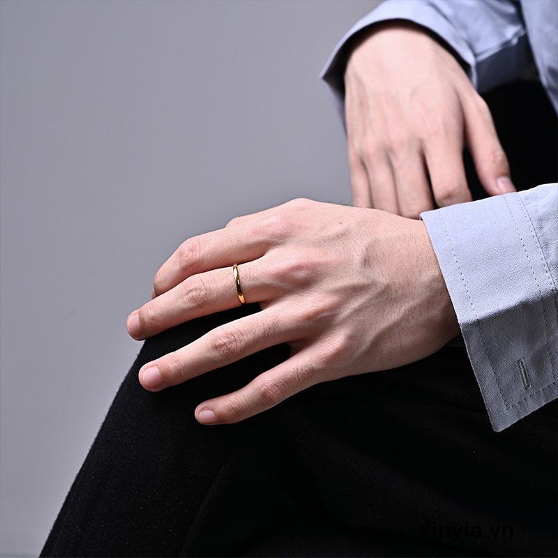Nhẫn Bằng Thép Titan Màu Vàng / Bạc 2mm Đơn Giản Thời Trang Hàn Quốc Cho Nam Và Nữ