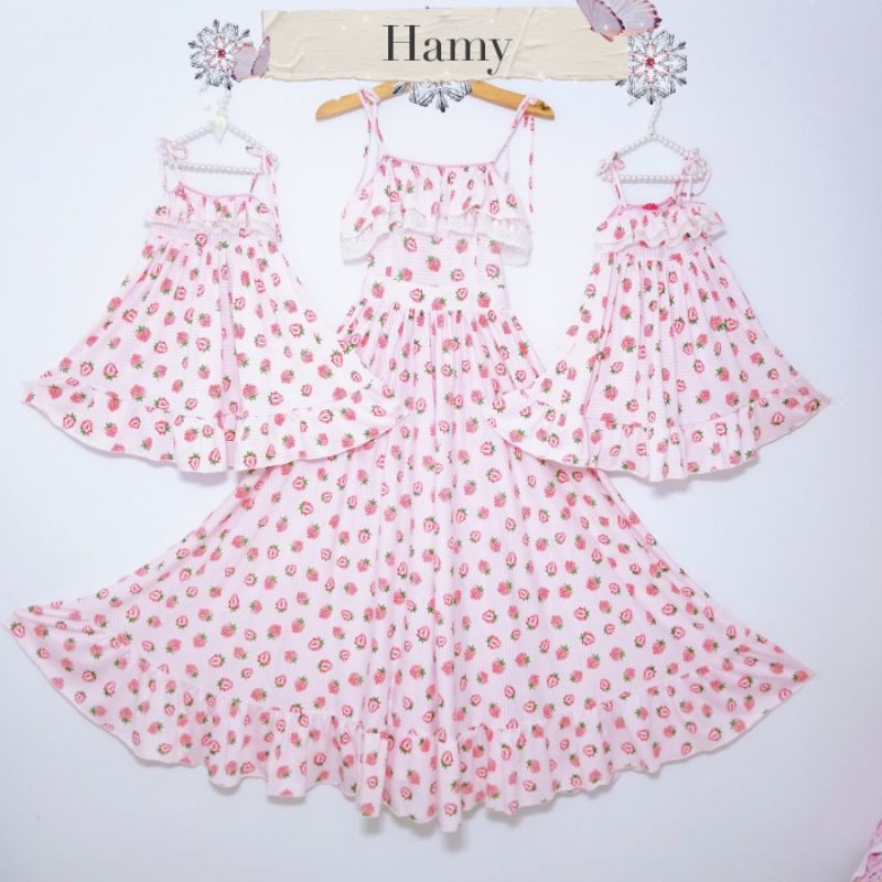 Đầm mẹ và hai bé