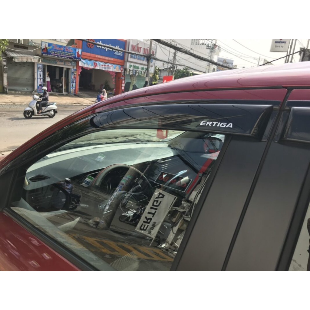 Vè che mưa xe suzuki Ertiga 2019 2020 2021 nhựa đen dày