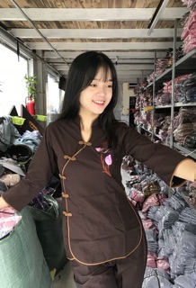 Đồ bộ đi chùa.đồ lam nữ vải kate cổ tàu xéo thêu thư pháp size 40-67kg