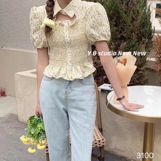 Áo sơmi hoa khoét ngực