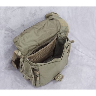 Túi đeo chéo Push pack.