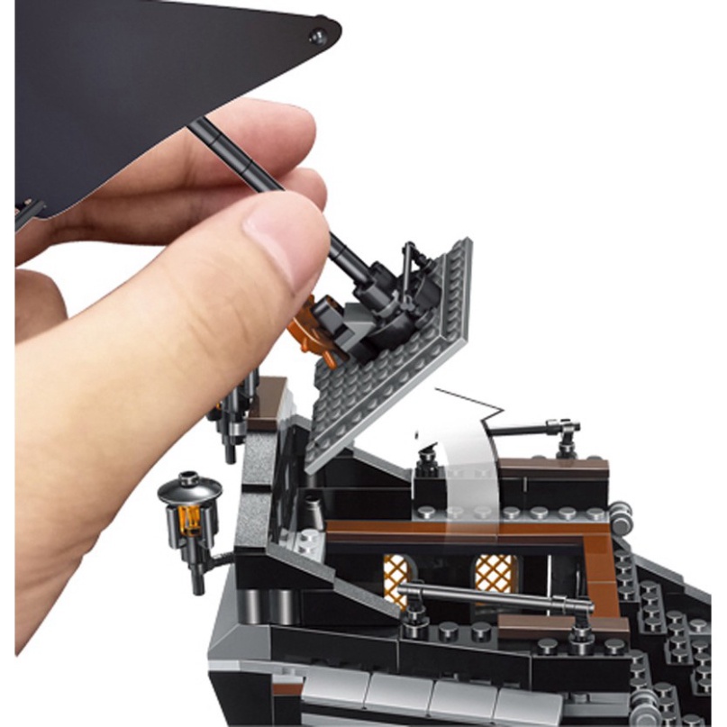 MÔ HÌNH CƯỚP BIỂN VÙNG CARIBE BỘ ĐỒ CHƠI XẾP HÌNH LẮP RÁP LEGO THUYỀN HẢI TẶC ĐEN 840 PCS pirates of the caribbean