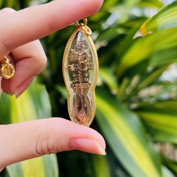 Dao chém vía Thần Taowessuwan Thái Lan chính hãng