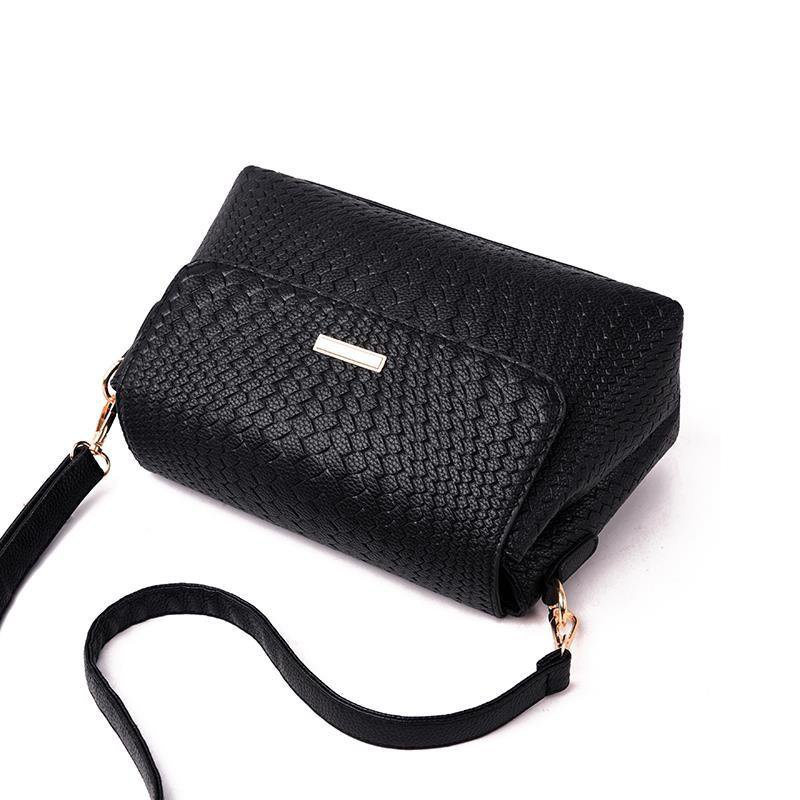 Túi đeo chéo bằng da phong cách thời trang nữ