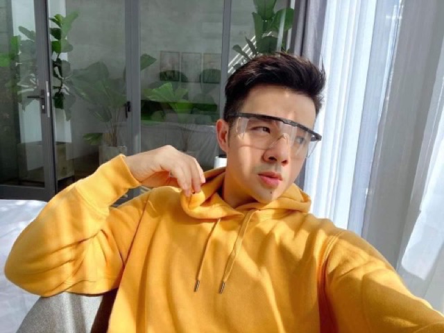 KÍNH BẢO VỆ MẮT TRONG SUỐT