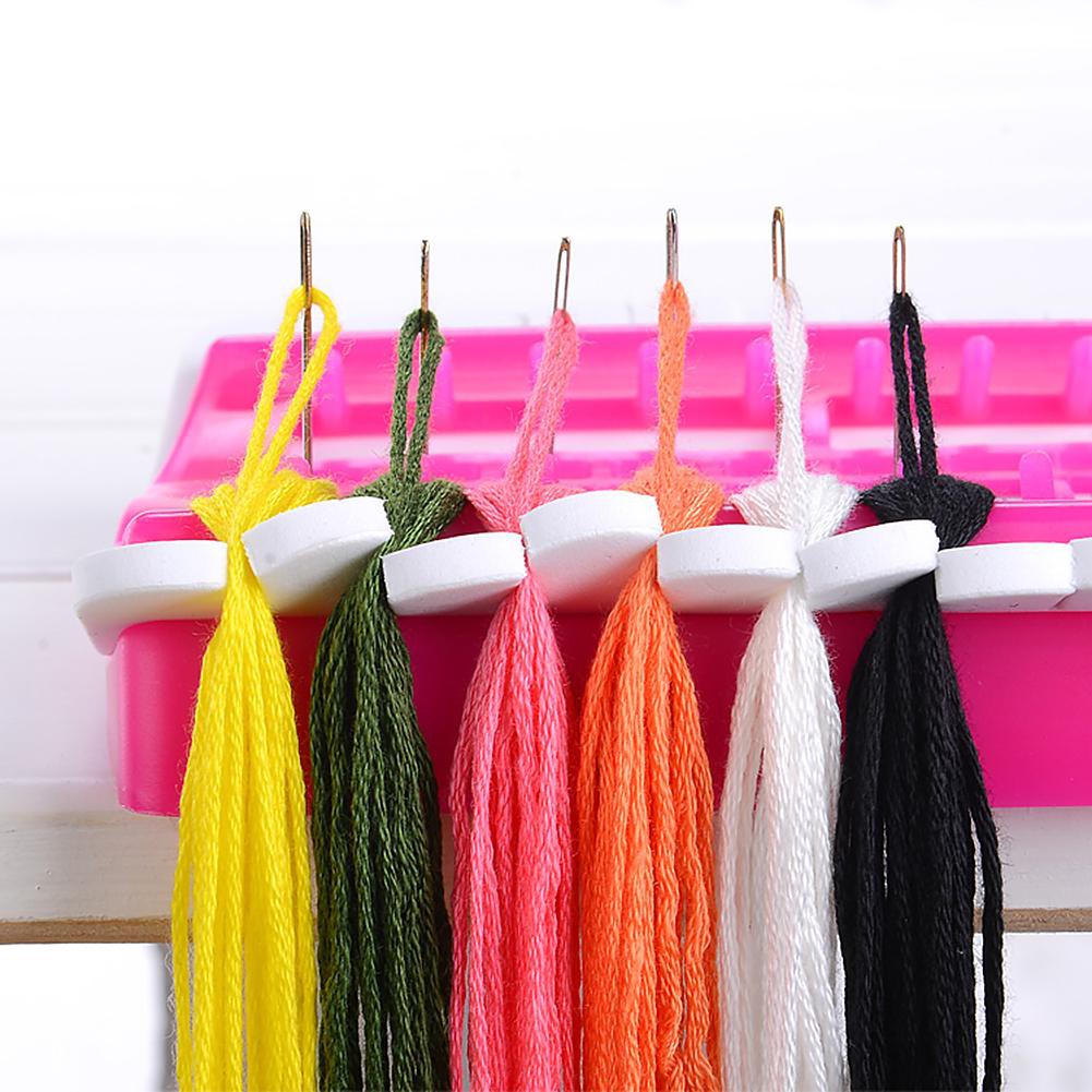 Giá đựng cuộn chỉ may vá 30 lỗ tiện dụng