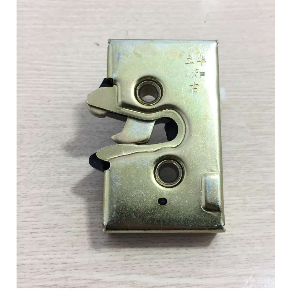 Ổ khóa ngậm cửa/ ruột khóa cửa xe cửu long TMT, DAFC 8 tấn, mã SP EQ153,  bên trái và phải khác nhau
