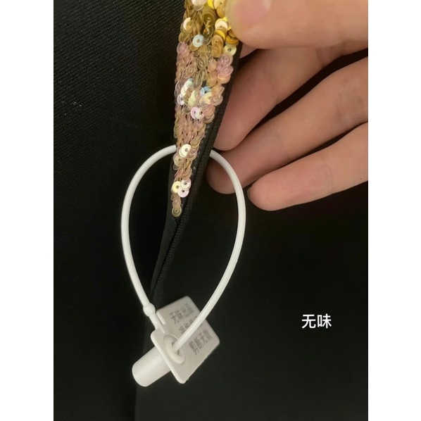 BLAZE SLP CÂY DỪA ĐẾN TỪ THƯƠNG HIỆU. SAINT LAURET// HÀNG ORDER CÁC BẠN IB TRƯỚC KHI ĐẶT HÀNG.