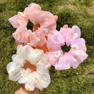 Scrunchies hoa cúc siêu hot trend