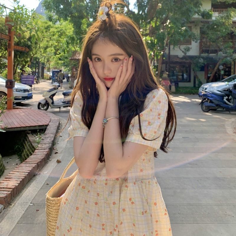 Đầm tay phồng dáng dài họa tiết hoa phong cách Hàn quốc