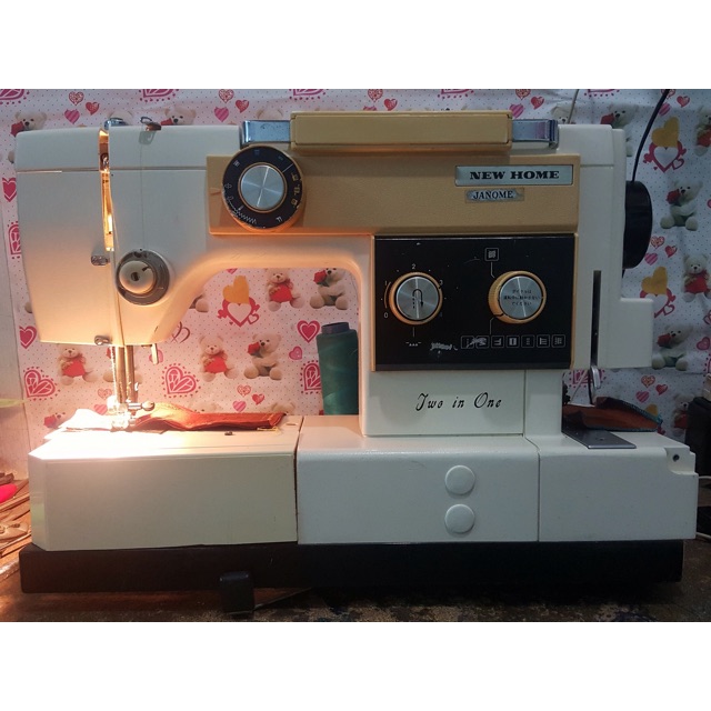 Máy may hai đầu Janome