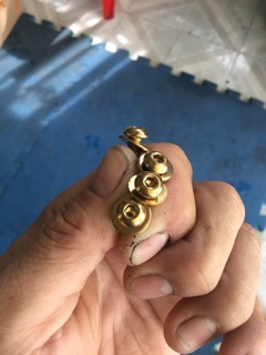 Bộ 4 ốc mão kính chắn gió