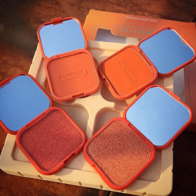 Phấn má hồng kiss beauty blusher