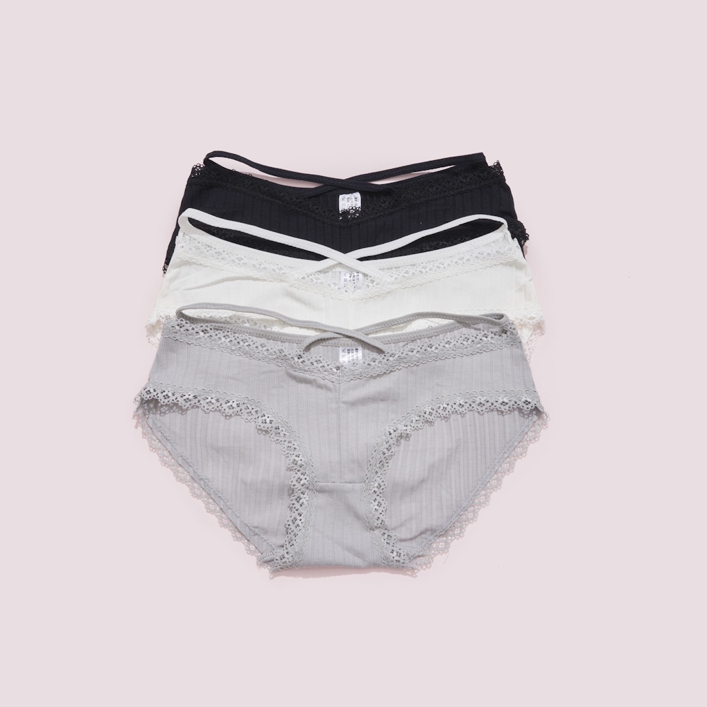 Quần Lót Nữ Cotton Sbra Viền Ren Dây Đan Chéo Cực Sexy Gợi Came QC25