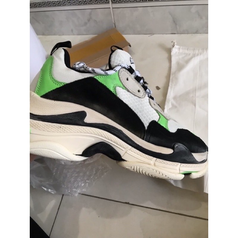 Balenciaga Triple S hàng 1:1 cũ