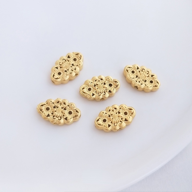 [Little Blu] Hạt Cườm Cỏ Bốn Lá Khoét Lỗ Sau Lưng Đám Mây Màu Vàng Kim Nhám Đính Hạt Hình Cỏ Bốn Lá Cỡ Lớn