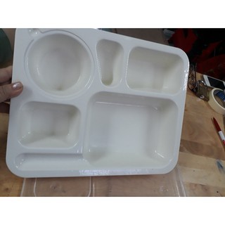 Khay đựng cơm văn phòng, bán căntin, suất ăn công nghiêp plactic có 2 nắp đậy, 2 kiểu
