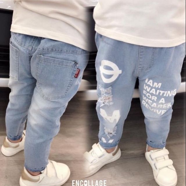 Quần jeans rách chữ IAM cho bé 8-20kg