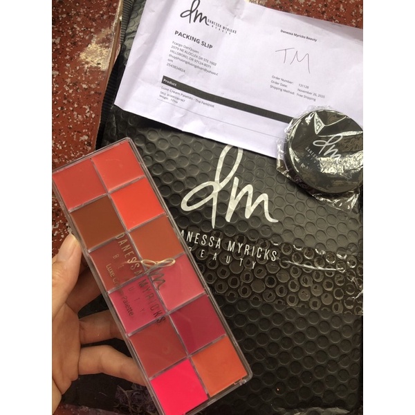 Bảng son kem 𝐃𝐦 𝐃𝐚𝐧𝐞𝐬𝐬𝐚 𝐌𝐲𝐫𝐢𝐜𝐤𝐬 𝐋𝐮𝐱𝐞 𝐂𝐫𝐞𝐚𝐦 𝐏𝐚𝐥𝐞𝐭𝐭𝐞