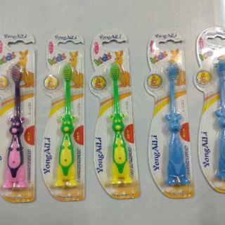 30 chiếc bàn chải trẻ em đẹp HT