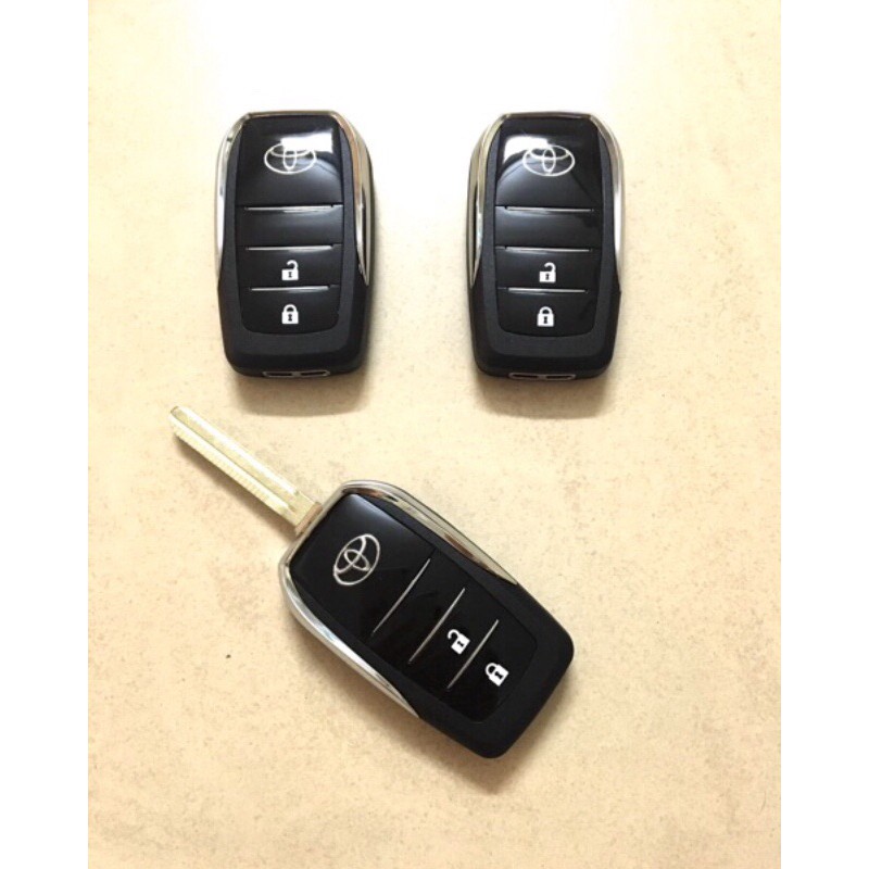 Vỏ độ gập TOYOTA ( 2 nút ) cao cấp các dòng xe đời 2015 - 2020 Camry , vios , Innova , Yaris , Corolla , Altis