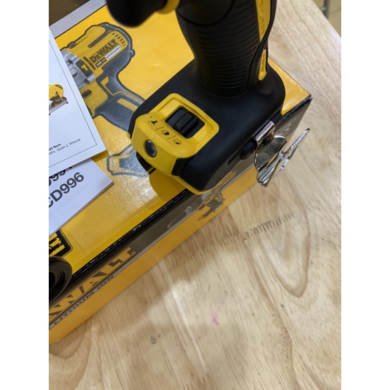 Dewalt DCD996- Thân máy khoan 3 chức năng chính hãng