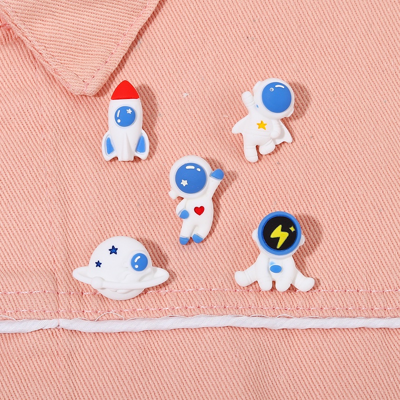 Huy hiệu cài áo hình phi hành gia/ tên lửa/ hành tinh QIHE JEWELRY làm quà tặng cho bạn bè