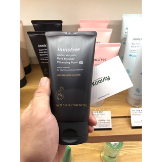 Sữa rửa mặt làm sạch sâu từ tro núi lửa Innisfree Super Volcanic Pore Micellar Cleansing Foam 2X